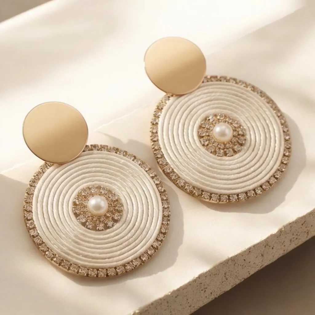 Elektra (Black and Gold)